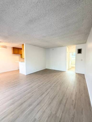 Main picture of 4350 Troost Ave