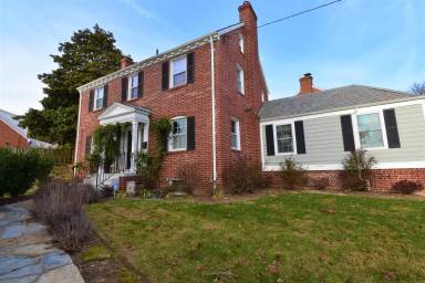 Main picture of 5701 Utah Ave NW