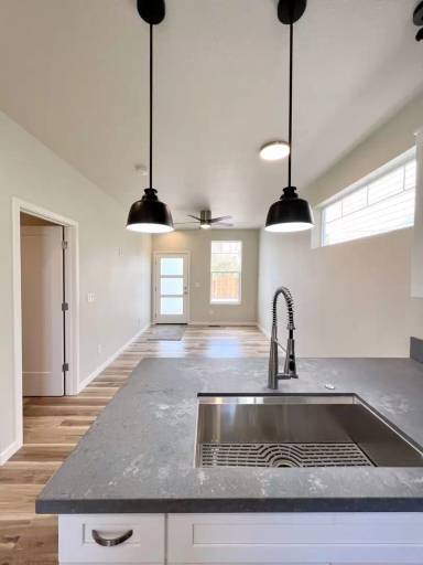 Main picture of 222 W Arroyo St