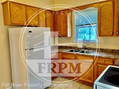 Main picture of 942 Pine St