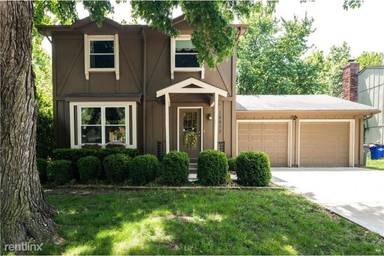 Main picture of 16613 W 125th St