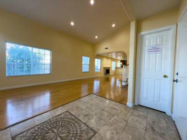 Main picture of 8553 Calle Norte