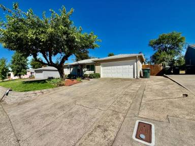 Main picture of 7213 Sunset Ave