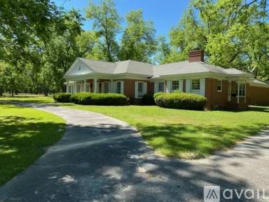 Main picture of 615 Judge Lott Rd