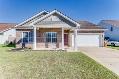 Main picture of 16060 S April Dr
