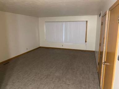 Main picture of 2010 S 11th St