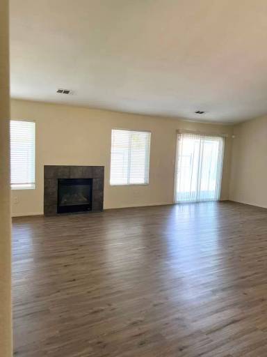 Main picture of 540 Lexington Ct