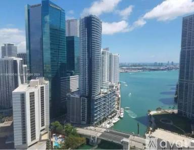 Main picture of Brickell on the River North