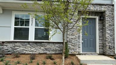 Main picture of 4024 Yucca Aly
