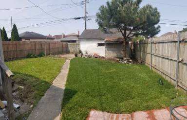 Main picture of 5200 S Monitor Ave