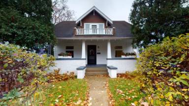 Main picture of 1705 Jackson Ave