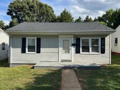 Main picture of 369 Juless St