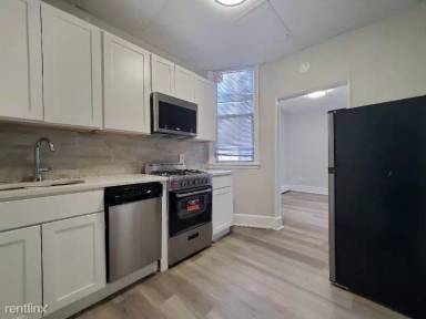 Main picture of 95 Beacon Ave
