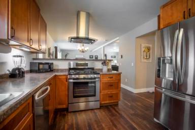 Main picture of 78 Ranchetts Ln