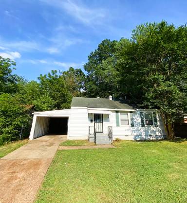 Main picture of 1318 Briarwood Rd