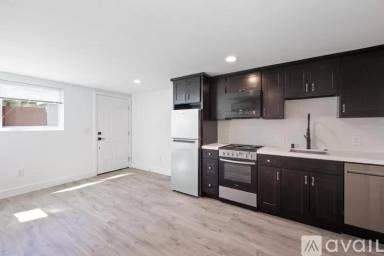 Main picture of 541 42nd St