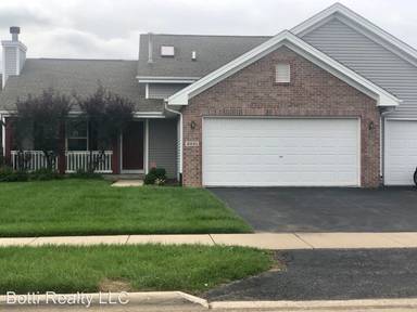 Main picture of 2221 Maxine Ln
