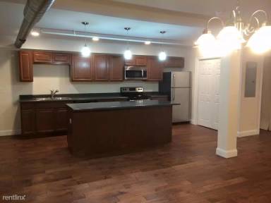 Main picture of 9 Main St