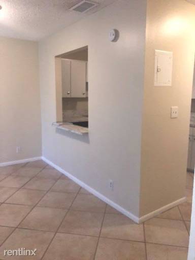 Main picture of 4118 NW 88th Ave