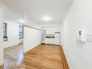 Main picture of 214 E 51st St