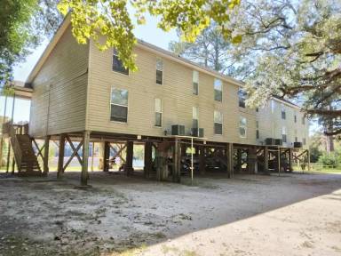 Main picture of 2500 Crusoe Village Court