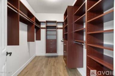 Main picture of 12829 W Whitton Ave