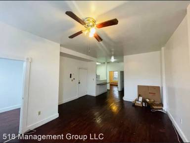 Main picture of 120 Lark St