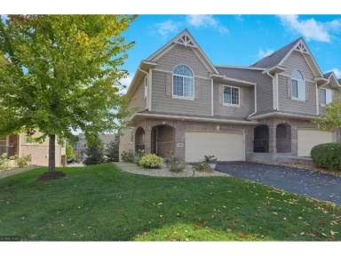 Main picture of 2587 Waterfall Way NW