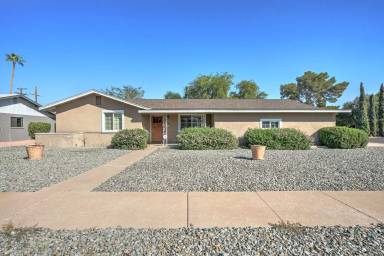 Main picture of 3305 N 25th Pl