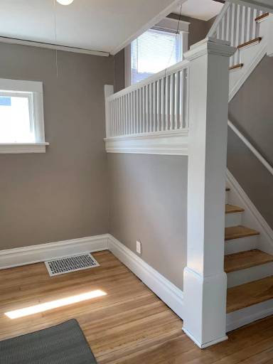 Main picture of 118 9th St NW
