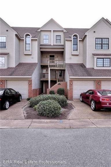 Main picture of 746 Rock Crest Ct