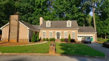 Main picture of 2536 Leeshire Rd