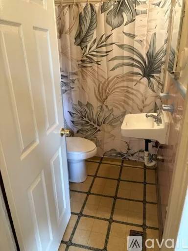 Main picture of 624 Hinton St