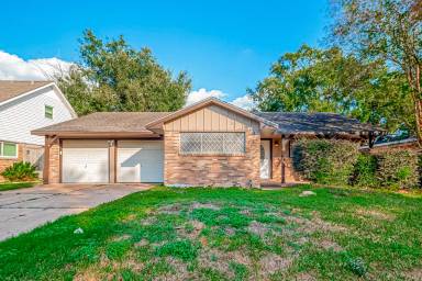 Main picture of 2811 Blueberry Ln