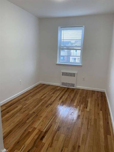Main picture of 8744 15th Ave