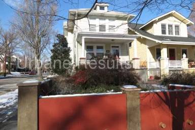 Main picture of 713 Van Buren St NW