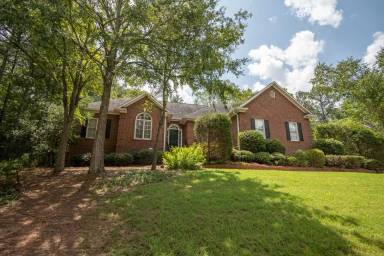 Main picture of 1030 Laurel Springs Ct
