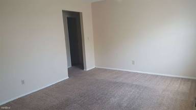 Main picture of 931 N Dorset Rd