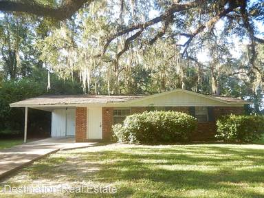 Main picture of 2341 Yorkshire Dr