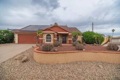 Main picture of 7730 W Shaw Butte Dr