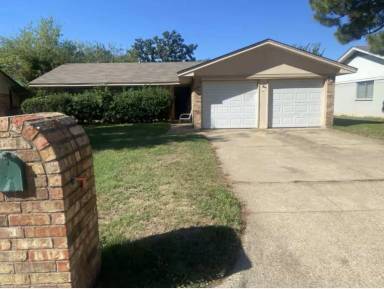 Main picture of 2602 Aberdeen Dr