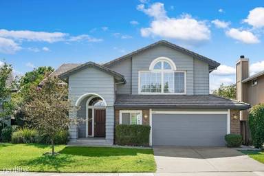 Main picture of 2412 Carr Ct
