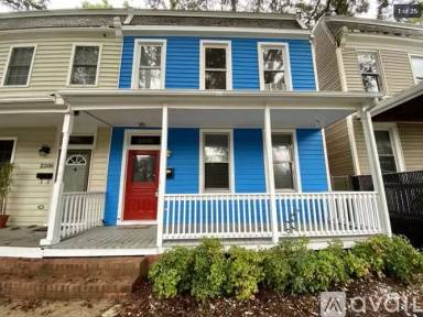 Main picture of 2210 Parkwood Ave