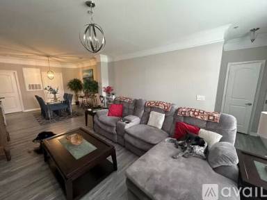 Main picture of 100 Monticello Mews