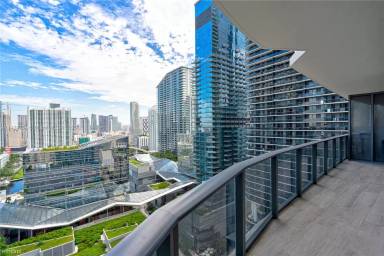 Main picture of Brickell Heights