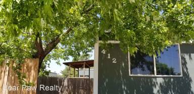 Main picture of 412 Walker Ln
