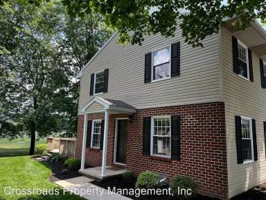 Main picture of 141 Maplewood Ln