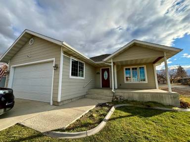 Main picture of 501 E Riggs St