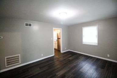 Main picture of 362 Calhoun St