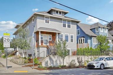 Main picture of 3769 SE 49th Ave
